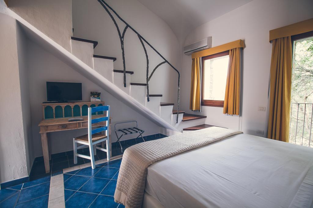 Papillo Resort Borgo Antico San Pantaleo Dış mekan fotoğraf