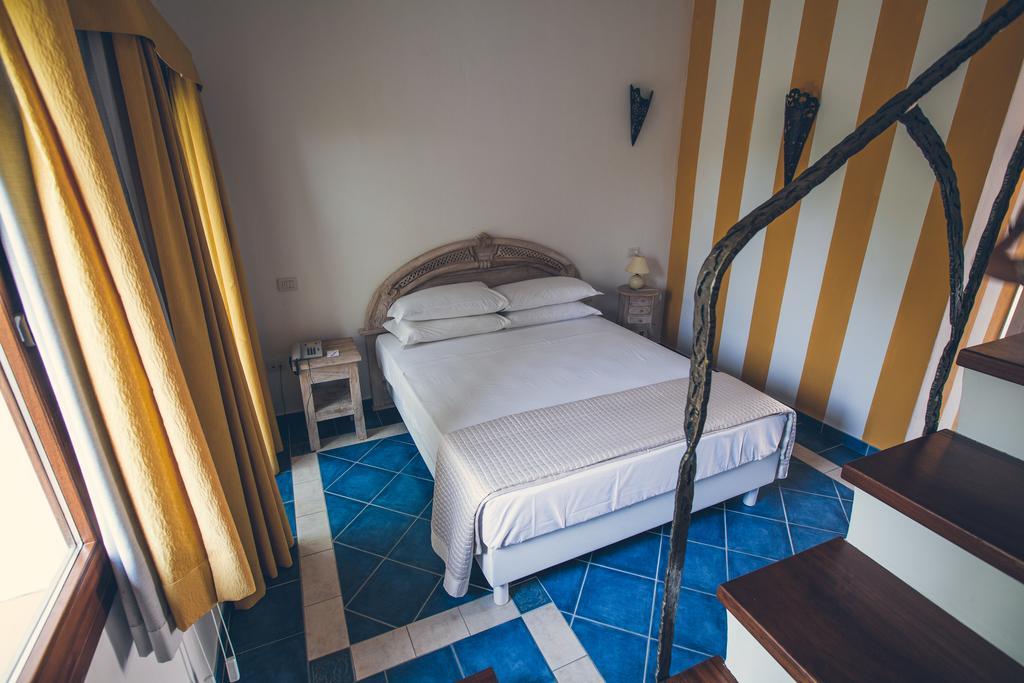 Papillo Resort Borgo Antico San Pantaleo Dış mekan fotoğraf