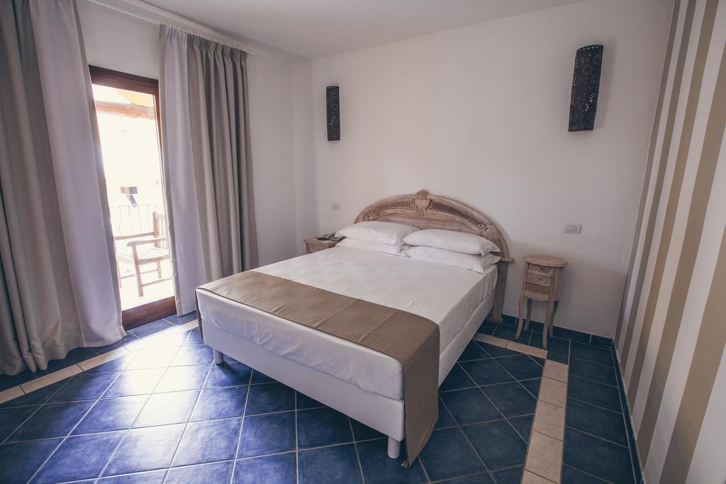 Papillo Resort Borgo Antico San Pantaleo Dış mekan fotoğraf