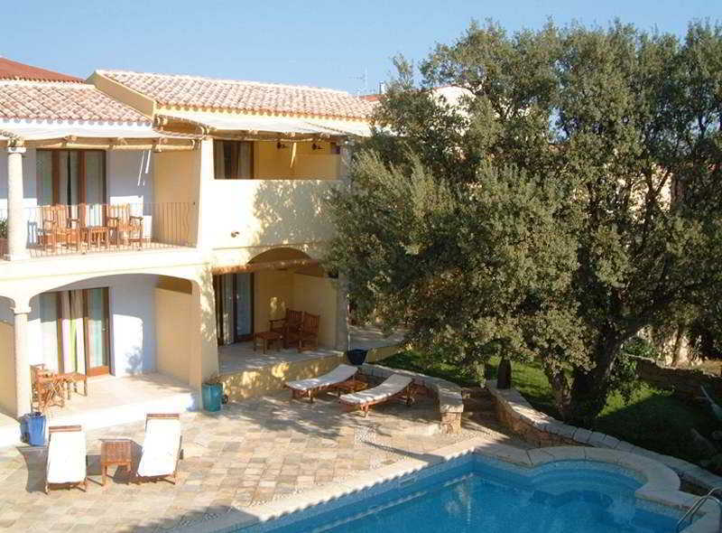 Papillo Resort Borgo Antico San Pantaleo Konforlar fotoğraf
